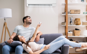 Hlajenje brez prepiha: kako pravilno uporabljati klimatsko napravo za maksimalno udobje?