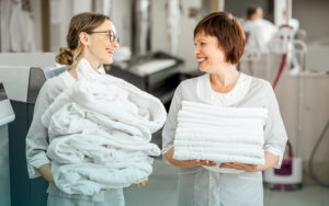 Za pralnico v hotelu nujno potrebujete te aparate